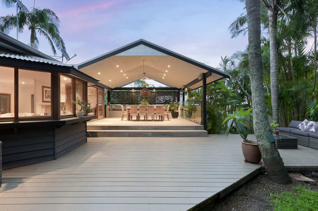 Marketing your property in a strong market – full market vs. ‘On the Quiet’ campaigns